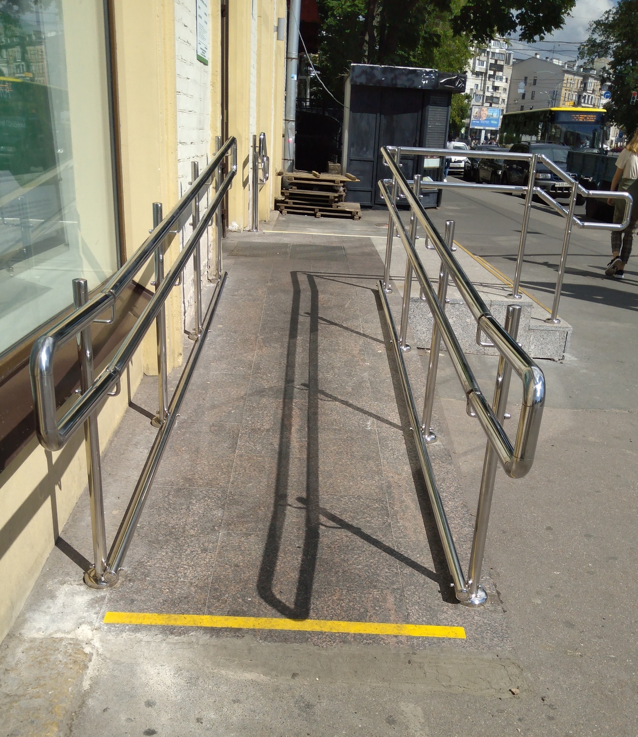 Изготовление перил, ограждений и поручней из нержавеющей стали и "черного" металла